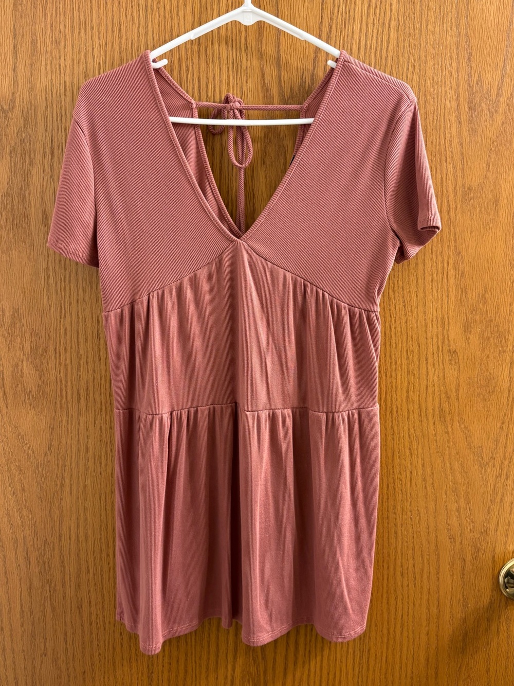 21 Saints Dusty Rose V-Neck Short Sleeve Tie Back Summer Dress